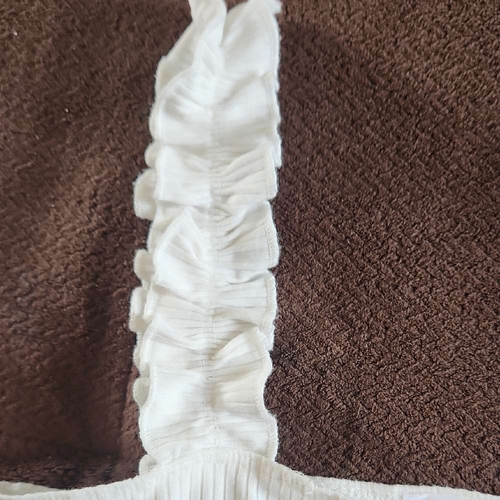White Ruffled Strap - Picture 3 of 4